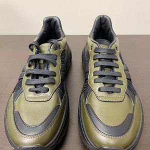 Bottega Veneta Men's Speedster Leather Mud Green Sneakers